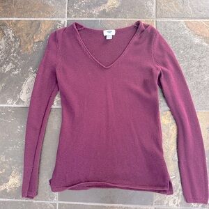 Women’s old navy v neck purple sweater